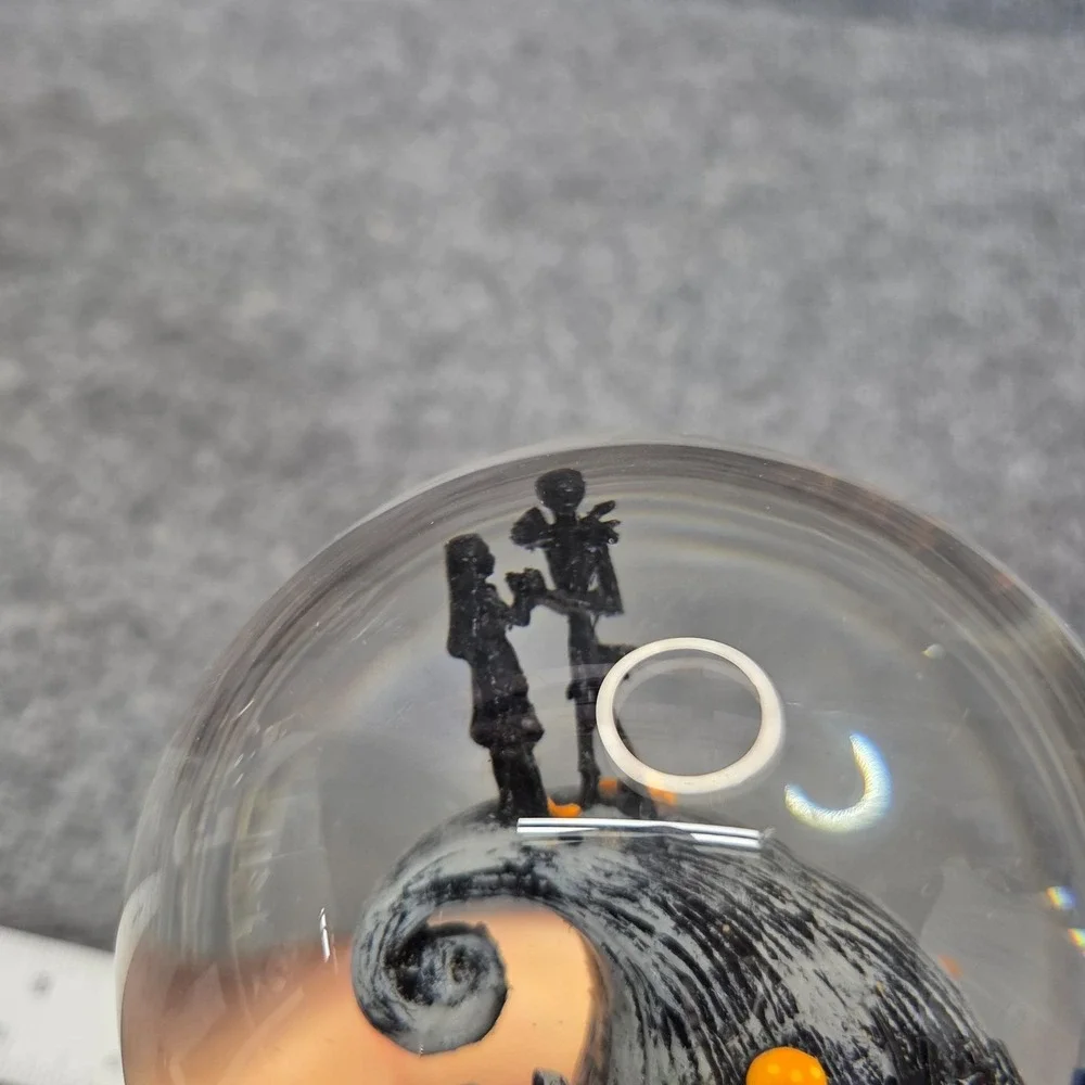 Nightmare Before Christmas THIS‎ IS HALLOWEEN Musical Snow Globe 1993 Tim Burton